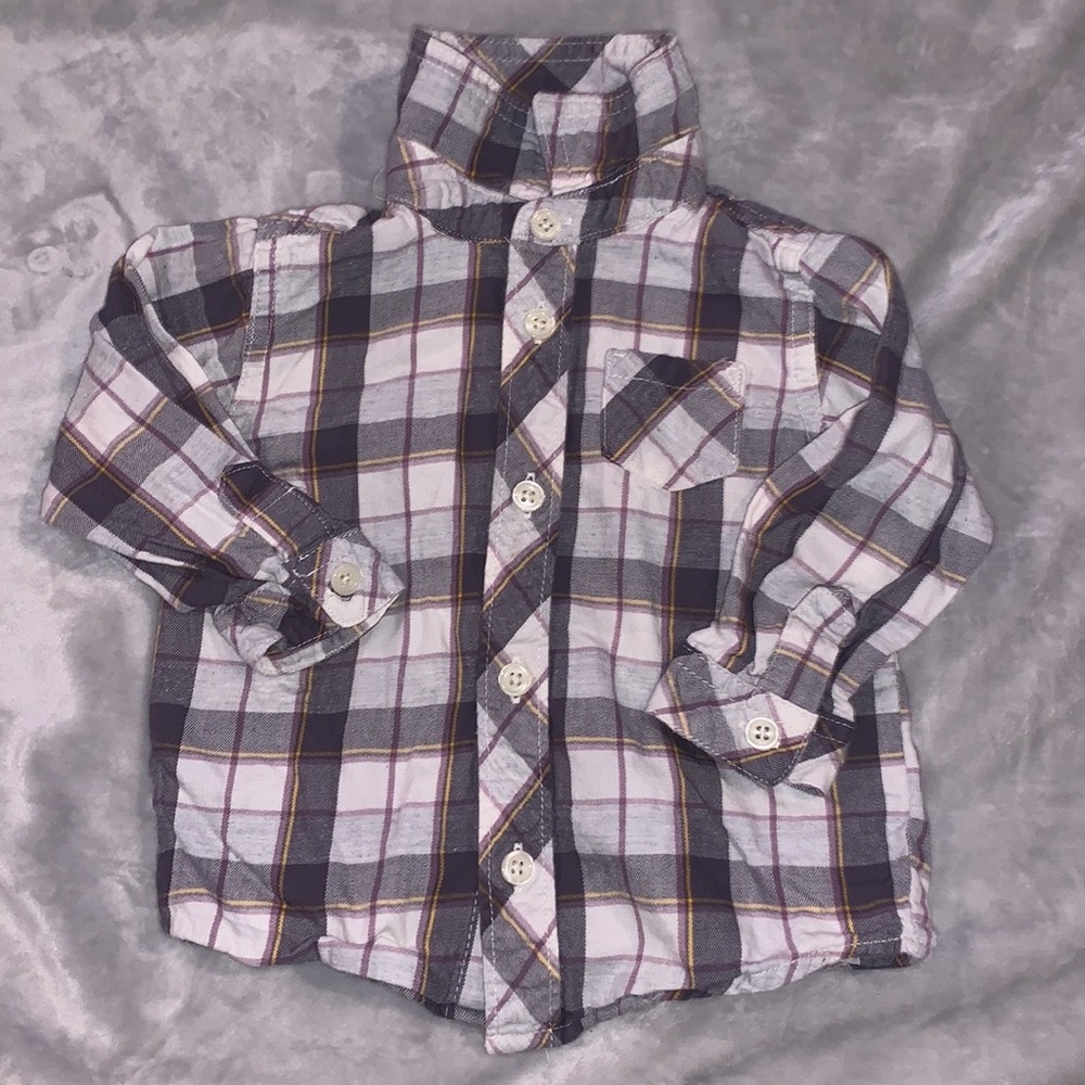 (3 for $10) Old navy 6-12 month plaid baby boy button up long sleeve